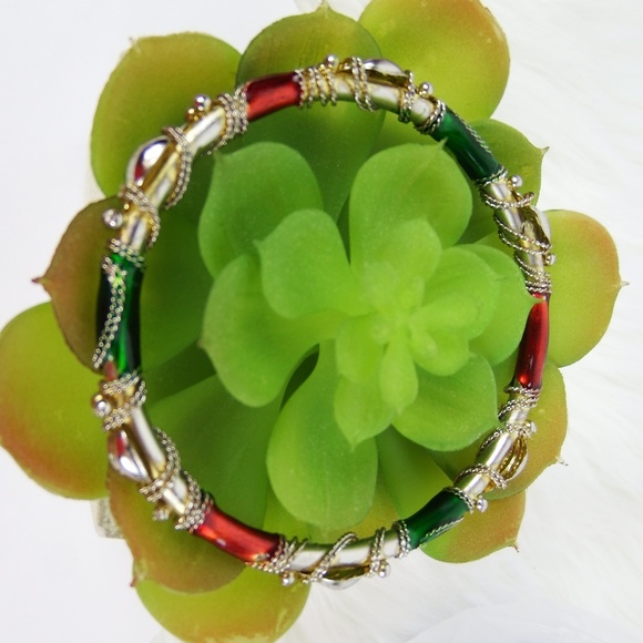 🌼4 for $20 Festive Bangle - Picture 1 of 3